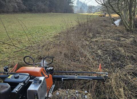 Mäharbeiten an der Pfaffnere